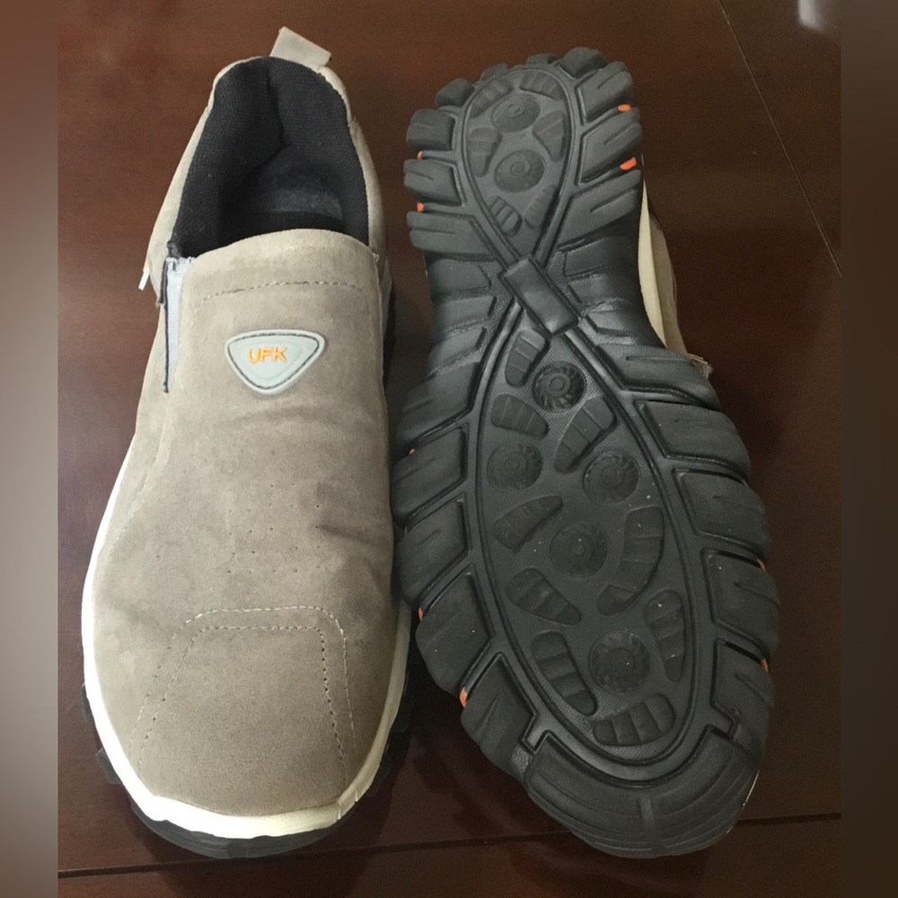 Men’s UFK Sports Shoes Size 42 EU/ 9 US Grey